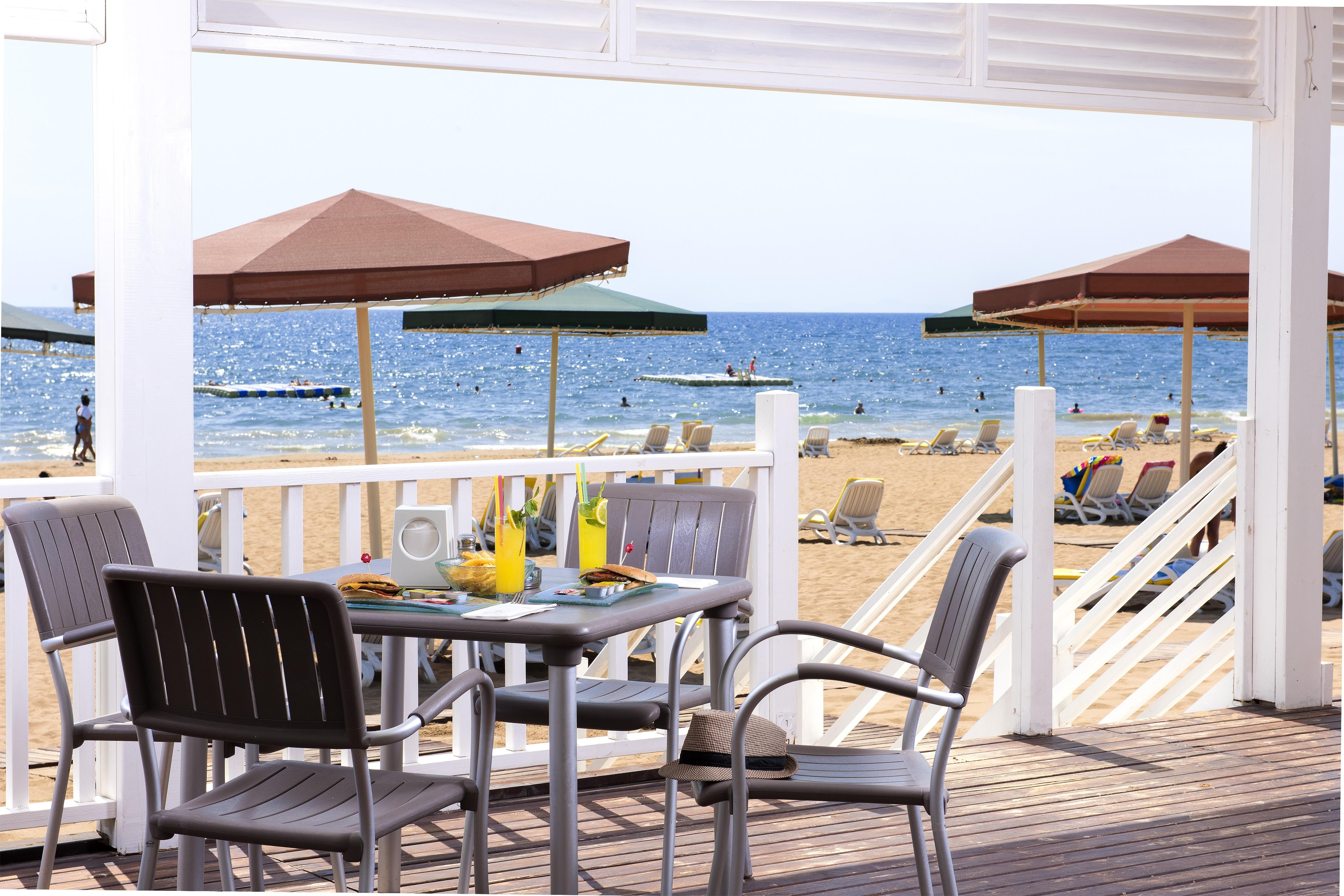 Sentido Kamelya Fulya Hotel & Aqua Colakli エクステリア 写真 Beachfront dining at the Cape May Hotel