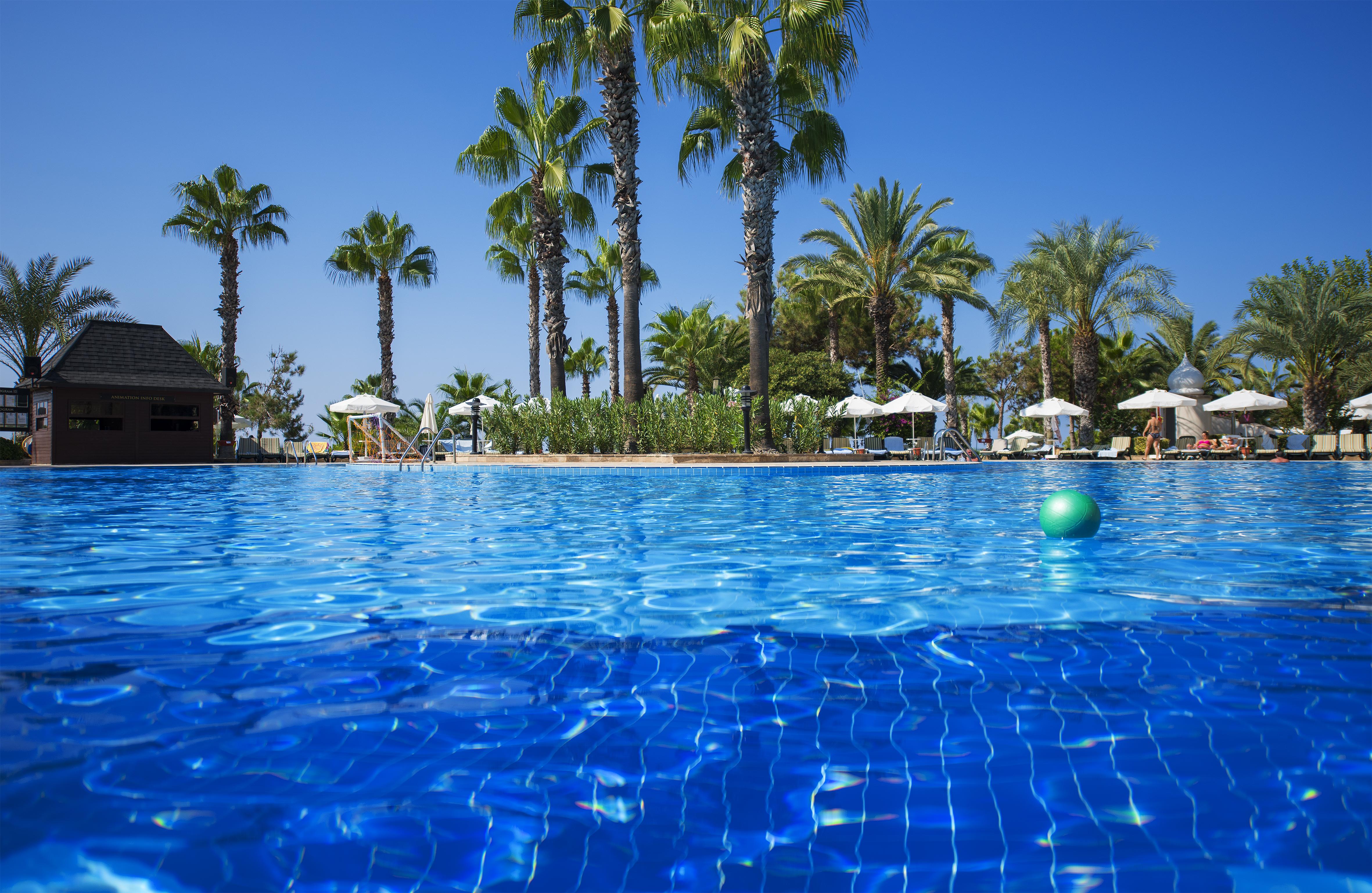 Sentido Kamelya Fulya Hotel & Aqua Colakli エクステリア 写真 Pool at the resort